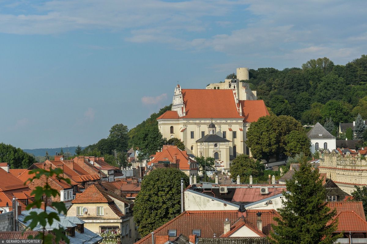 Kazimierz Dolny. N/z Panorama miasta z Sanktuarium Zwiastowania NMP