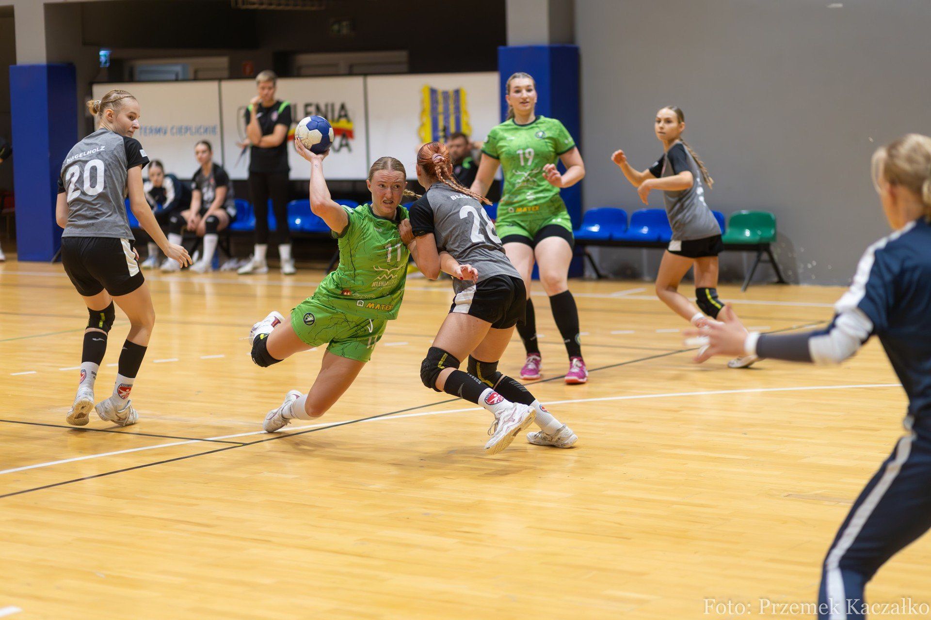 I liga piłkarek ręcznych: Vitamineo Jelenia Góra - SMS ZPRP I Płock