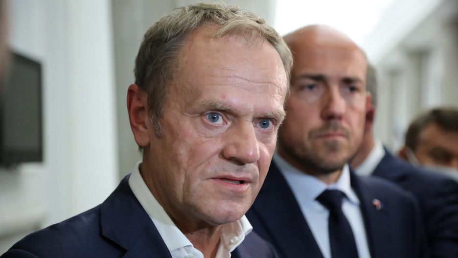 Budowa muru na granicy. Donald Tusk przekazał stanowisko KO