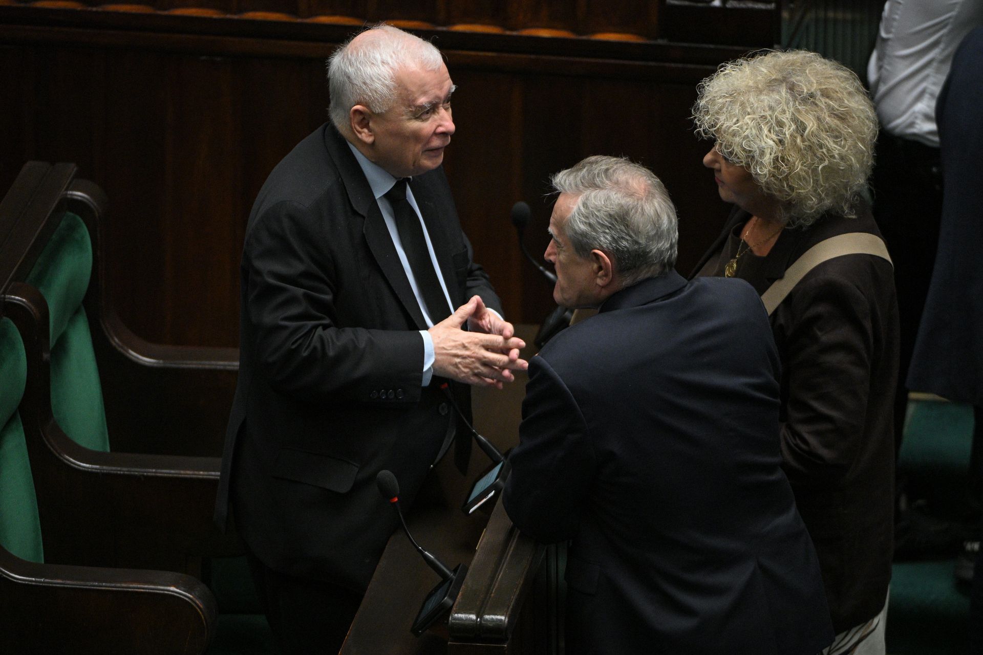 Takie oświadczenie mają złożyć ludzie z PiS. Media ujawniają