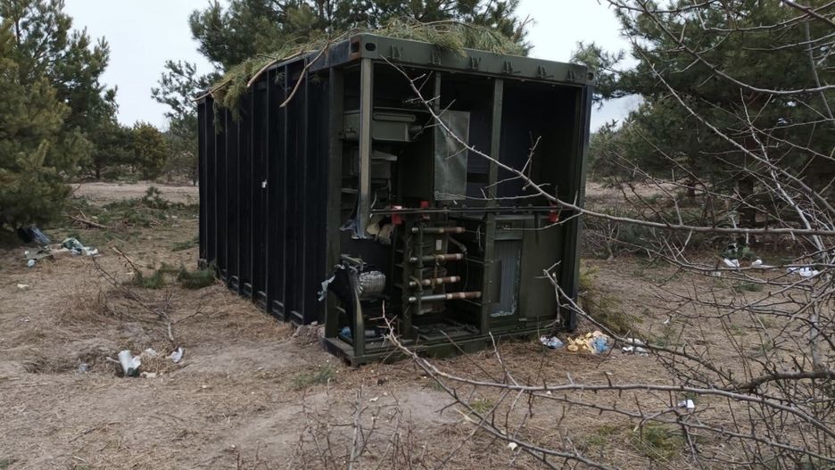 Niezwykle cenny sprzęt rosyjski, służący jako elektroniczne stanowisko dowodzenia  i unieszkodliwiania wrogich sił powietrznych został przejęty przez ukraińską armię 