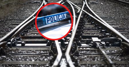 Siedział na torach. Przejechał pociąg. Finał zaskakuje