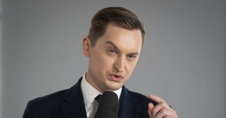 Ludzie Ziobry mieli kontakty ze Szmydtem. Jest tłumaczenie