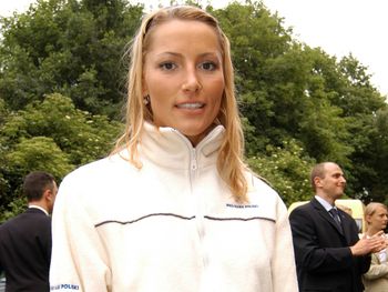 Rozebrała się dla "CKM-u". "Gdybym mogła cofnąć czas"