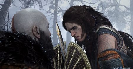 PS Plus Extra bez nowych gier Sony na premierę. "Ucierpiałaby na tym ich jakość"