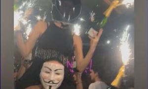 Tragiczny pożar w Szwajcarii. Wychodzą nowe fakty o kelnerce w kasku