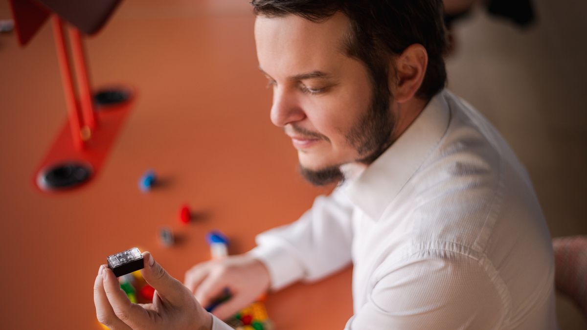 Nihat Barış Dilek, p.o. General Manager Grupy LEGO na Polskę, Uk