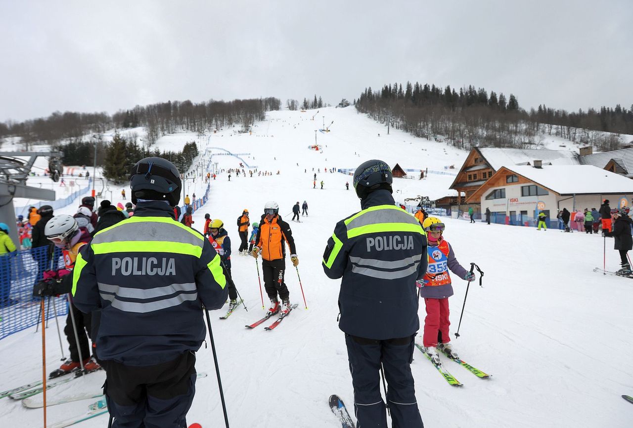 Policja musiała wkroczyć na stoki. Szczgólnie zwracali uwagę na jedną rzecz