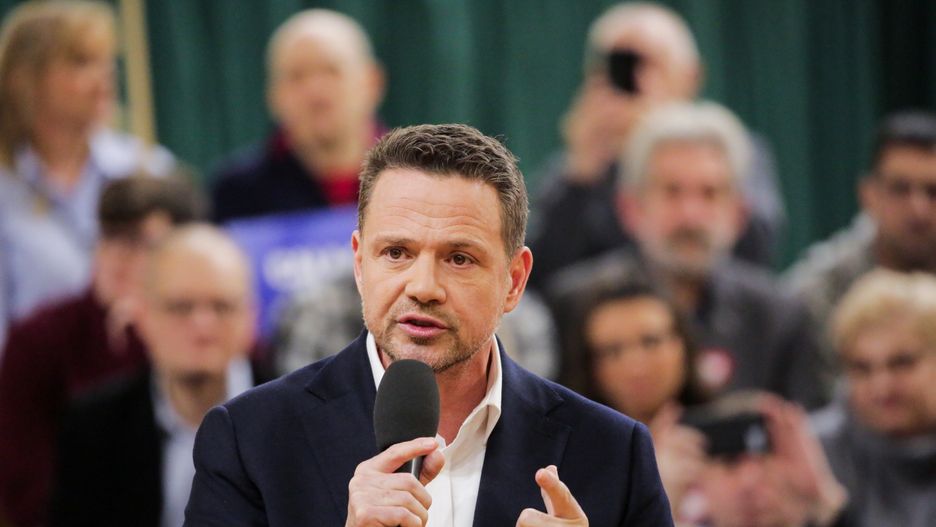 Rafa� Trzaskowski
K�trzyn, 18.01.2025. Wybory Prezydenta RP 2025 - kampania. Kandydat KO w wyborach na prezydenta RP, prezydent stolicy Rafa� Trzaskowski (C) podczas otwartego spotkania z wyborcami w hali MOSiR w K�trzynie, 18 bm. (amb) PAP/Tomasz Waszczuk
Tomasz Waszczuk
Ca�a Polska naprz�d, kandydat, polityk, polityka, spotkanie, w wyborach na prezydenta RP, w wyborach prezydenckich, wizyta