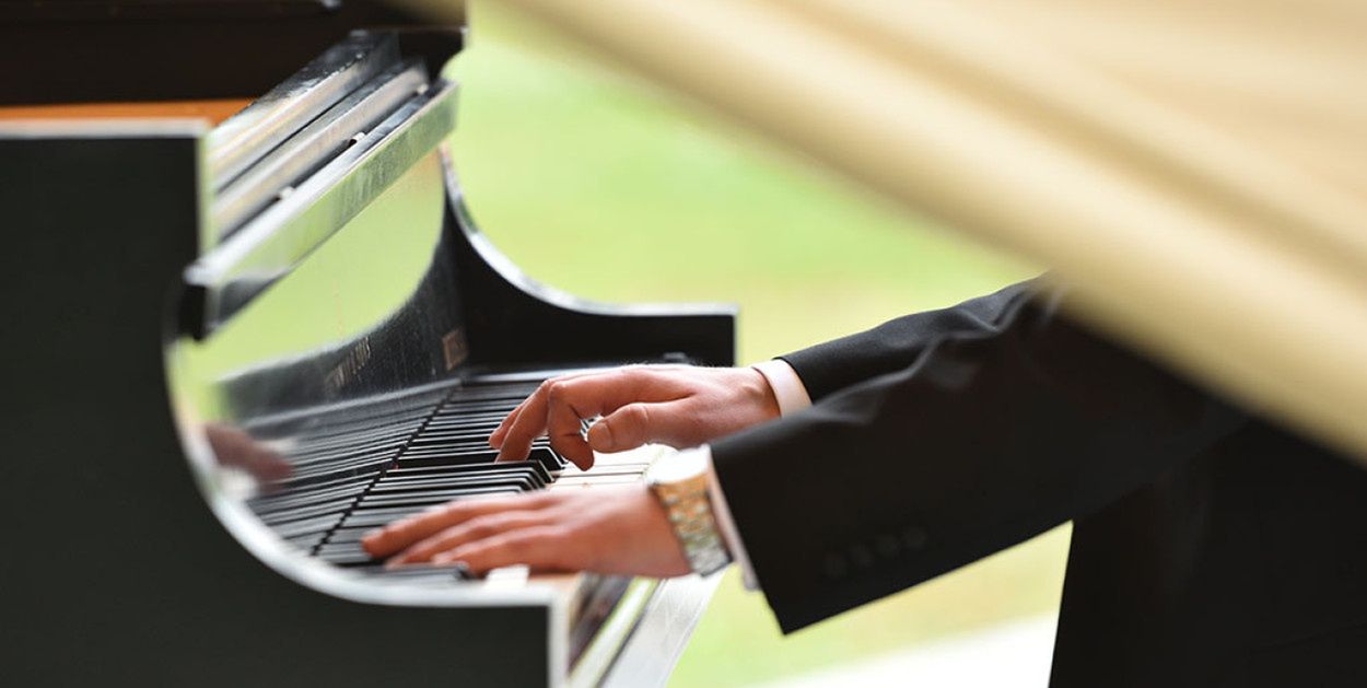 Legnica: Chopin w mieście. Dwójka znakomitych pianistów zagra w Akademii Rycerskiej