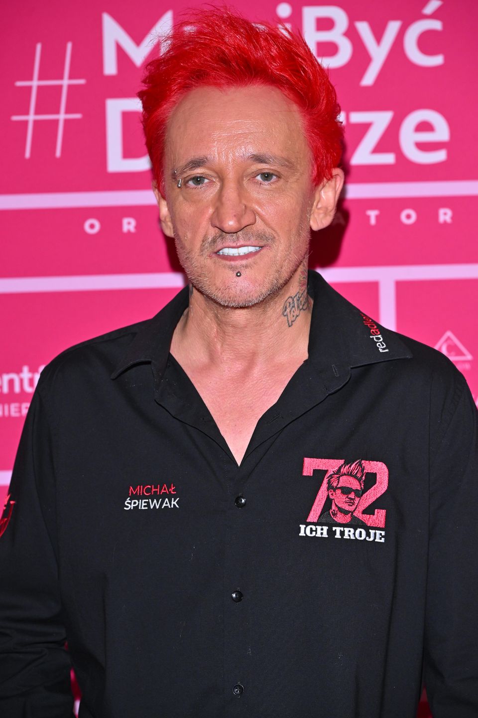 Michał Wiśniewski pozuje z Mrs. Poland International 2024