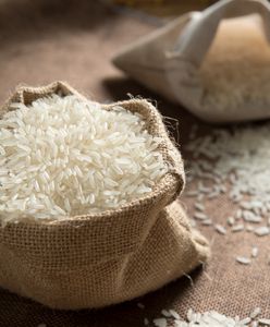 Skrobia ryżowa dla urody. Mamy przepis na maseczkę, która odżywi i nawilży skórę