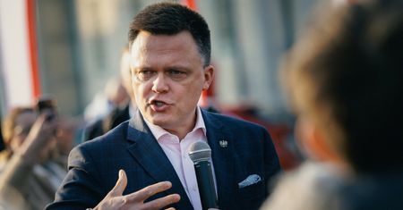 Hołownia o hejcie w szkołach. Zareagował po opowieści dziewczynki