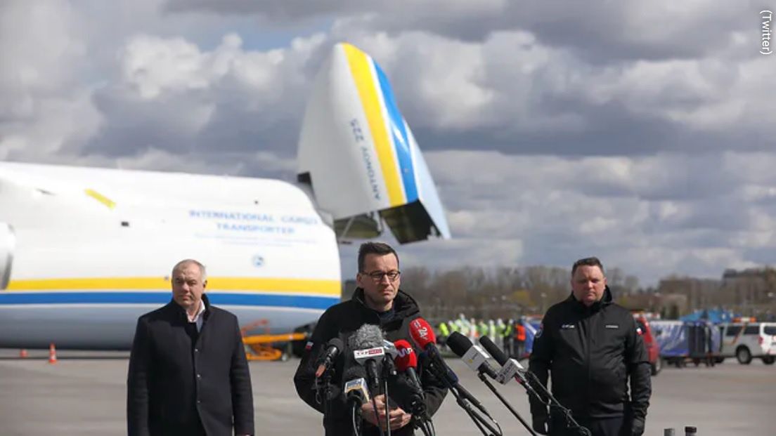 Antonowa witał na lotnisku m.in. premier Mateusz Morawiecki
