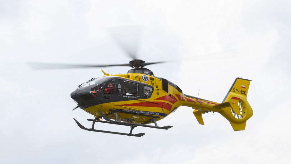 Wypadek busa przewożącego niepełnosprawne dzieci. Są ranni