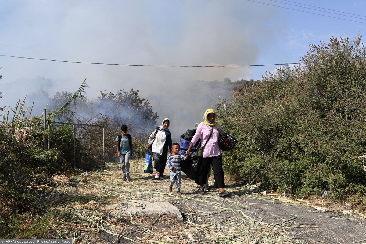 Lesbos stanął w ogniu. Blisko 13 tys. uchodźców straciło dach nad głową