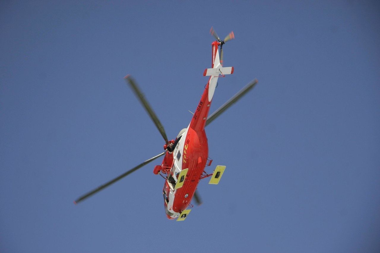 Zakopane: Wypadek turysty w drodze na Rysy. Mężczyzna doznał licznych obrażeń. Został przewieziony do szpitala