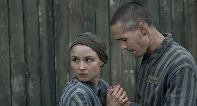 Nowy zwiastun serialu „Tatuażysta z Auschwitz”. Premiera już w czerwcu