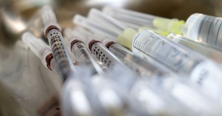 Polacy nie chcą się szczepić? 80 proc. mieszkańców jednego regionu nie przyjęło szczepionki na COVID-19