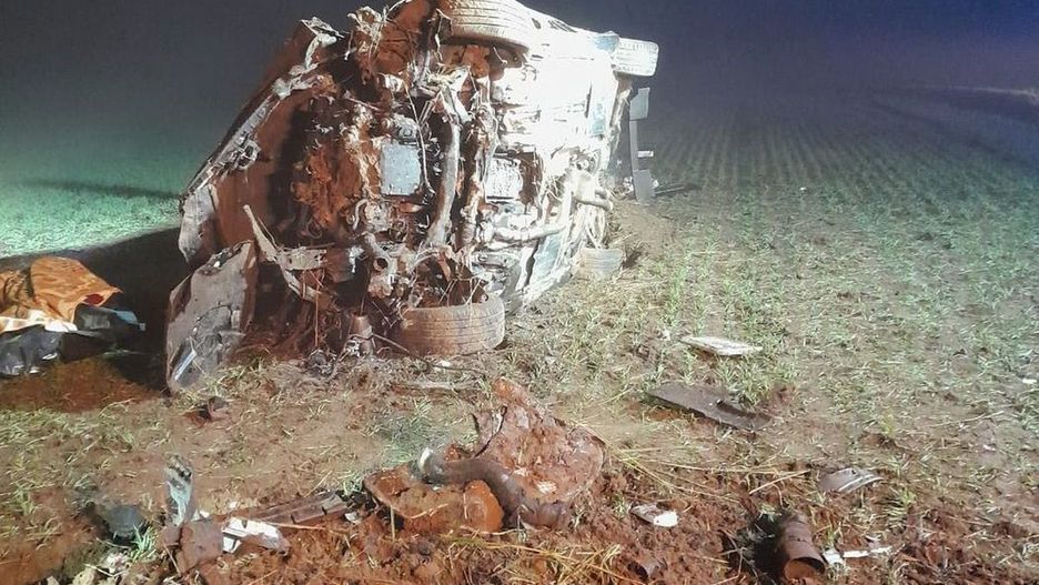 Uderzył mercedesem w nasyp, 27-latek zginął na miejscu