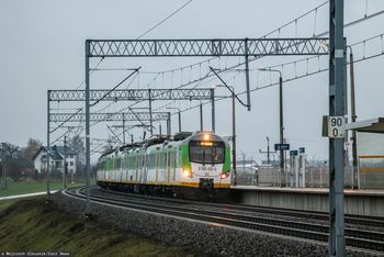 Horror na kolei. Ambulans wjechał pod szynobus