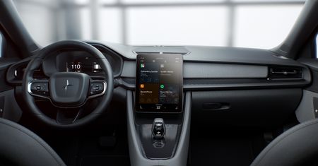 Android Automotive: każdy może pobrać nawigację Waze