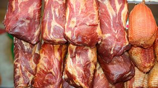 Węgrzy zachwycają się tym mięsem, a w Polsce mało kto słyszał. Smakuje jak dziczyzna