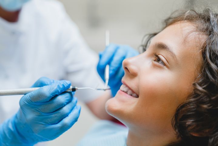 Zęby trzonowe - charakterystyka uzębienia dorosłego człowieka, charakterystyka trzonowców, braki w uzębieniu, pielęgnacja
