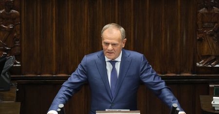 Tusk o Szmydcie. "Został wyznaczony przez PiS"