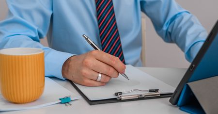 Termin mija 30 września. Pracodawcom grożą grzywny do 30 tys. zł