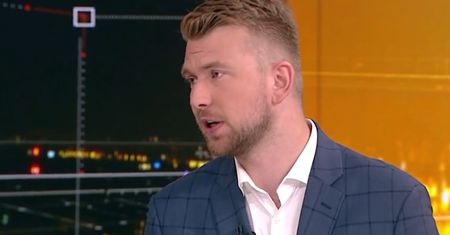 Pracownik TVP pokazał oplute okulary na antenie. "Będzie to dowód w śledztwie"