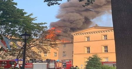 Lubliniec. Pożar w zespole szkół. Przyjechało 11 wozów strażackich