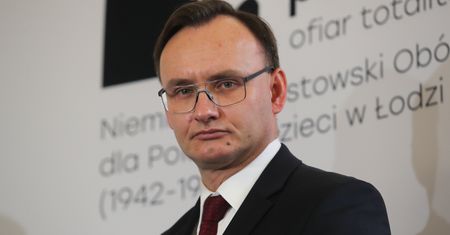 Niecodzienna odpowiedź Pawlaka. "Rozkłada ręce" po śmierci Kamilka