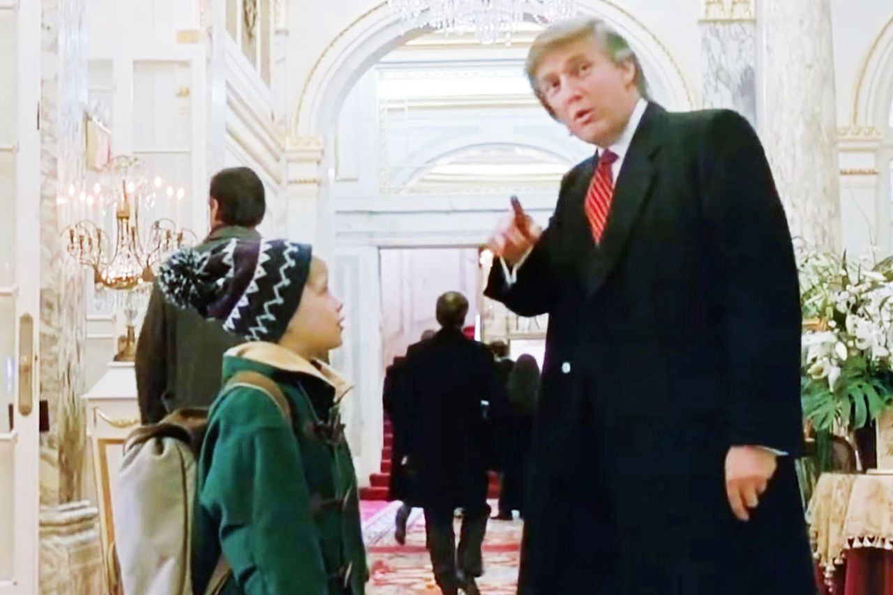 Scena z Trumpem w kultowej komedii do dziś jest przekleństwem reżysera. Mówi, dlaczego jej nie usunie