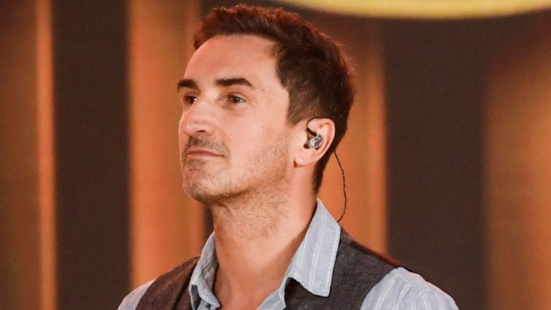 Tak naprawdę nazywa się Sebastian Karpiel-Bułecka