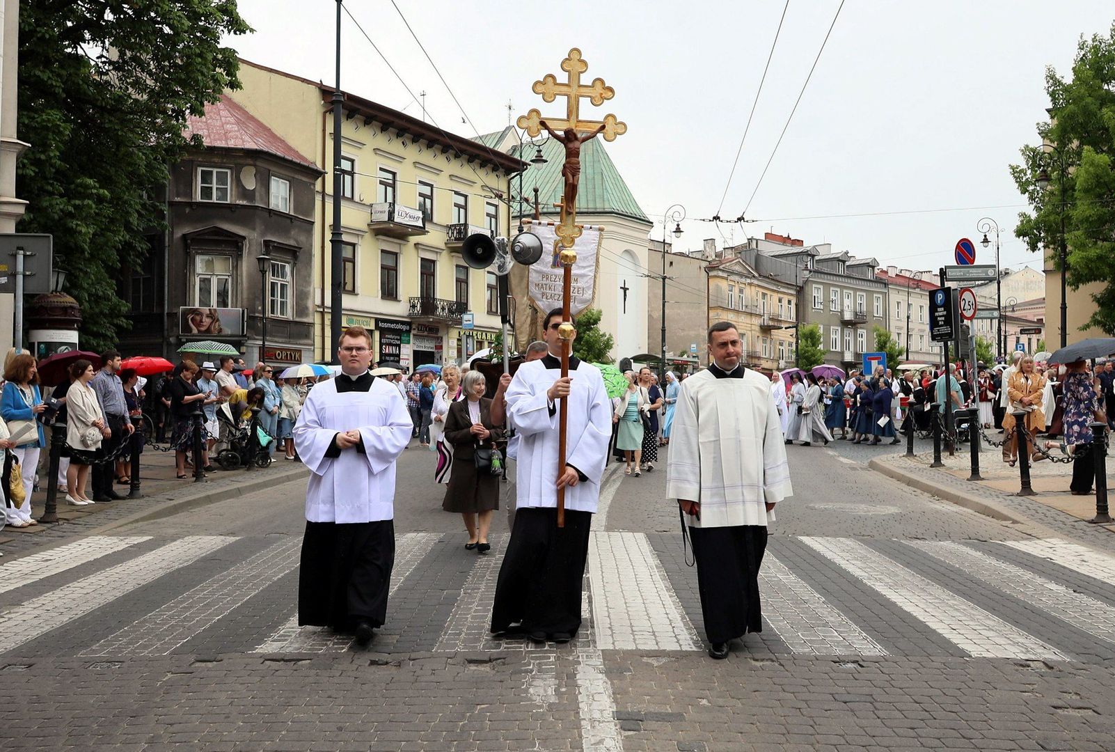 Uroczysta procesja z okazji Bożego Ciała przeszła ulicami Lublina