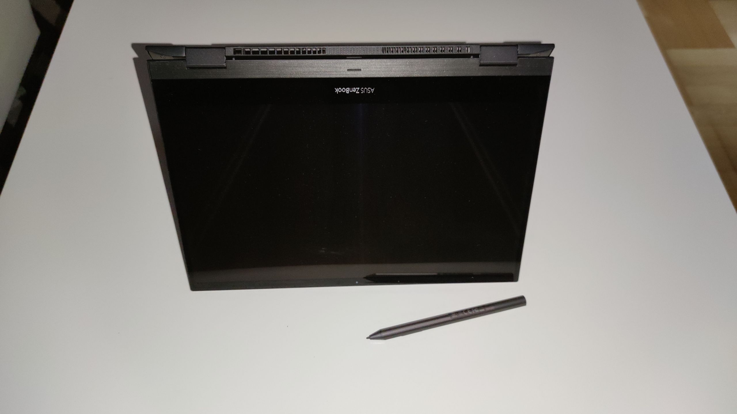 ASUS ZenBook Flip S: test. Zabójczo ostry ekran, duża wszechstronność 7