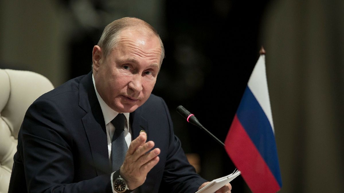 Temporary
Russian President Vladimir Putin attends the open session meeting of the 10th BRICS summit (acronym for the grouping of the world's leading emerging economies, namely Brazil, Russia, India, China and South Africa) on July 26, 2018 at the Sandton Convention Centre in Johannesburg, South Africa. / AFP PHOTO / POOL / GULSHAN KHAN
GULSHAN KHAN