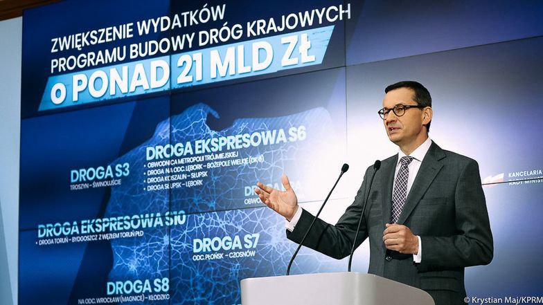 Rząd dołoży pieniędzy na budowę dróg. Premier: "wydamy łącznie 21 mld zł"