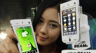 Samsung AMOLED Beam z pico projektorem oficjalnie zaprezentowany 1