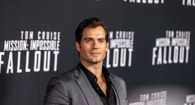 Henry Cavill zagra Geralta w serialu Netflixa „Wiedźmin”