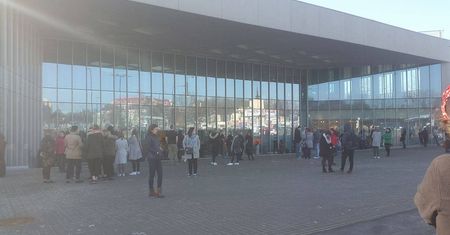 Ewakuacja w Tarasach Zamkowych. Alarm przeciwpożarowy