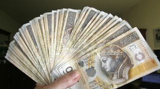 Zamiast sali weselnej - pusta obietnica. Pracownica restauracji w Sopocie podejrzana o wyłudzenie 120 tys. zł od par młodych