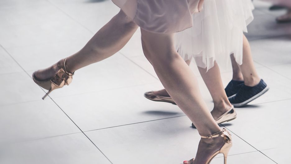 migafka.com
taniec, nogi, kroki, dynamiczne, impreza, taneczna, obcasy, wesele, zabawa, kobiety