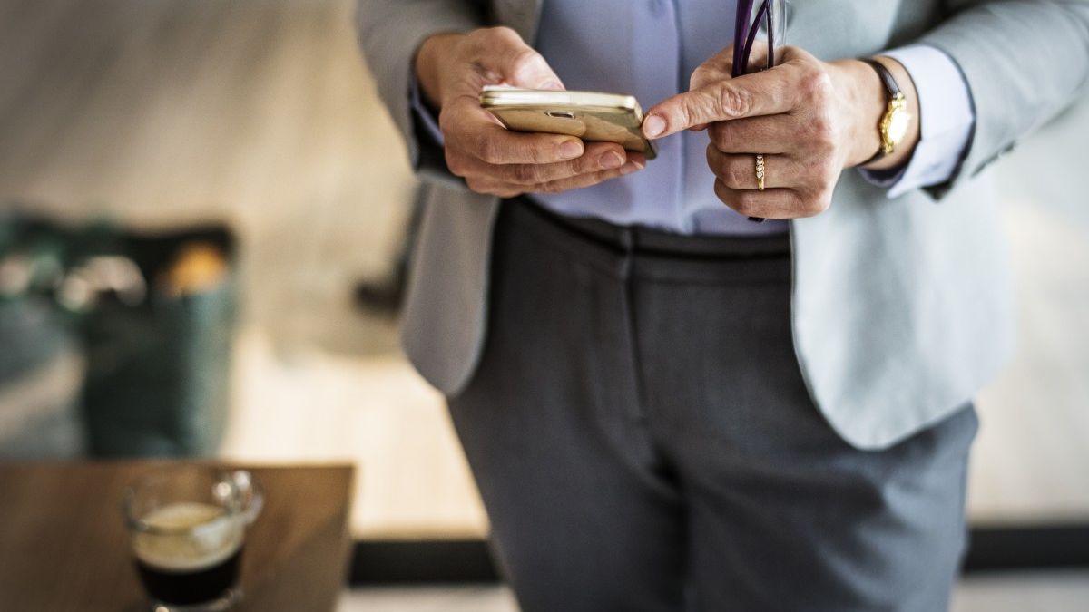 Czy stanie w pracy jest zdrowe?