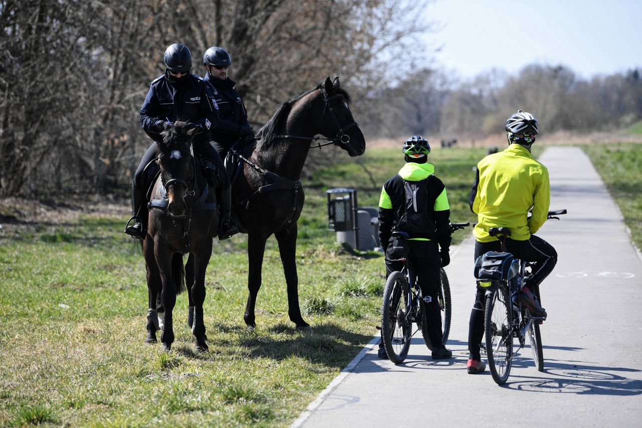 Koronawirus w Polsce. Nowe dane z policji. 190 naruszeń kwarantanny