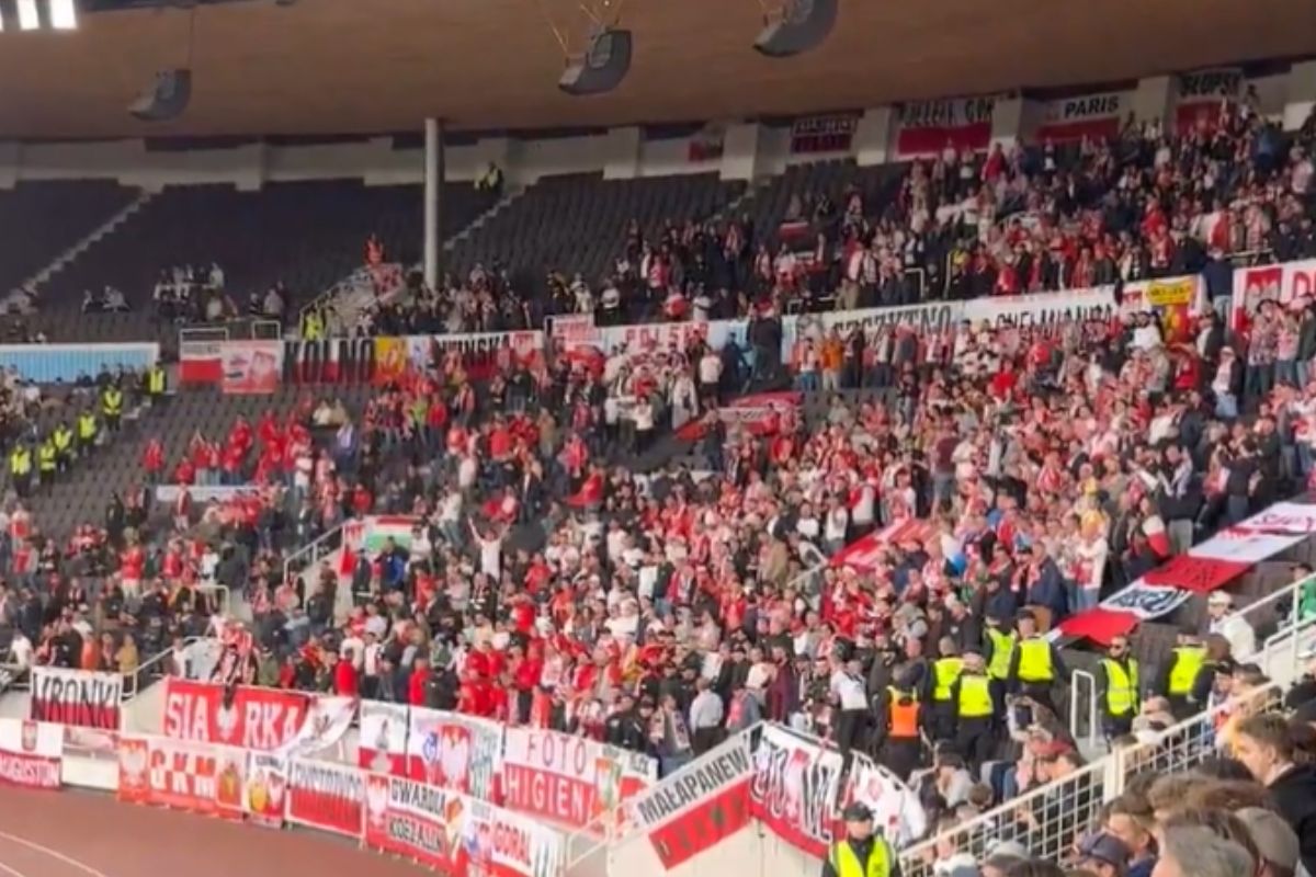 Kibice reprezentacji Polski. (Zdjęcie podglądowe)