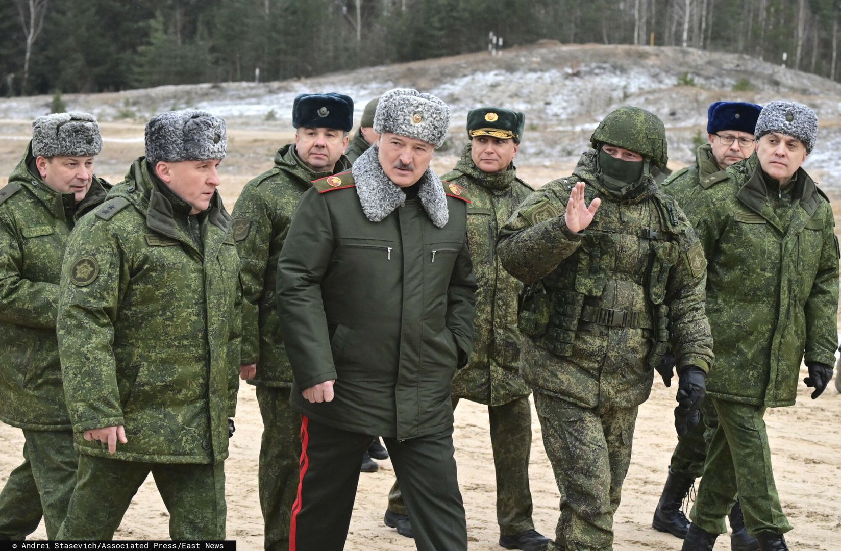 Temporary
Belarusian President Alexander Lukashenko, centre, walks during his meeting with military top officials at the Obuz-Lesnovsky training ground, Belarus, Friday, Jan. 6, 2023. Belarusian Defense Minister Viktor Khrenin is second on left, and the State Secretary of the Security Council Alexander Volfovich is on right. (Andrei Stasevich/BelTA Pool Photo via AP)
Andrei Stasevich