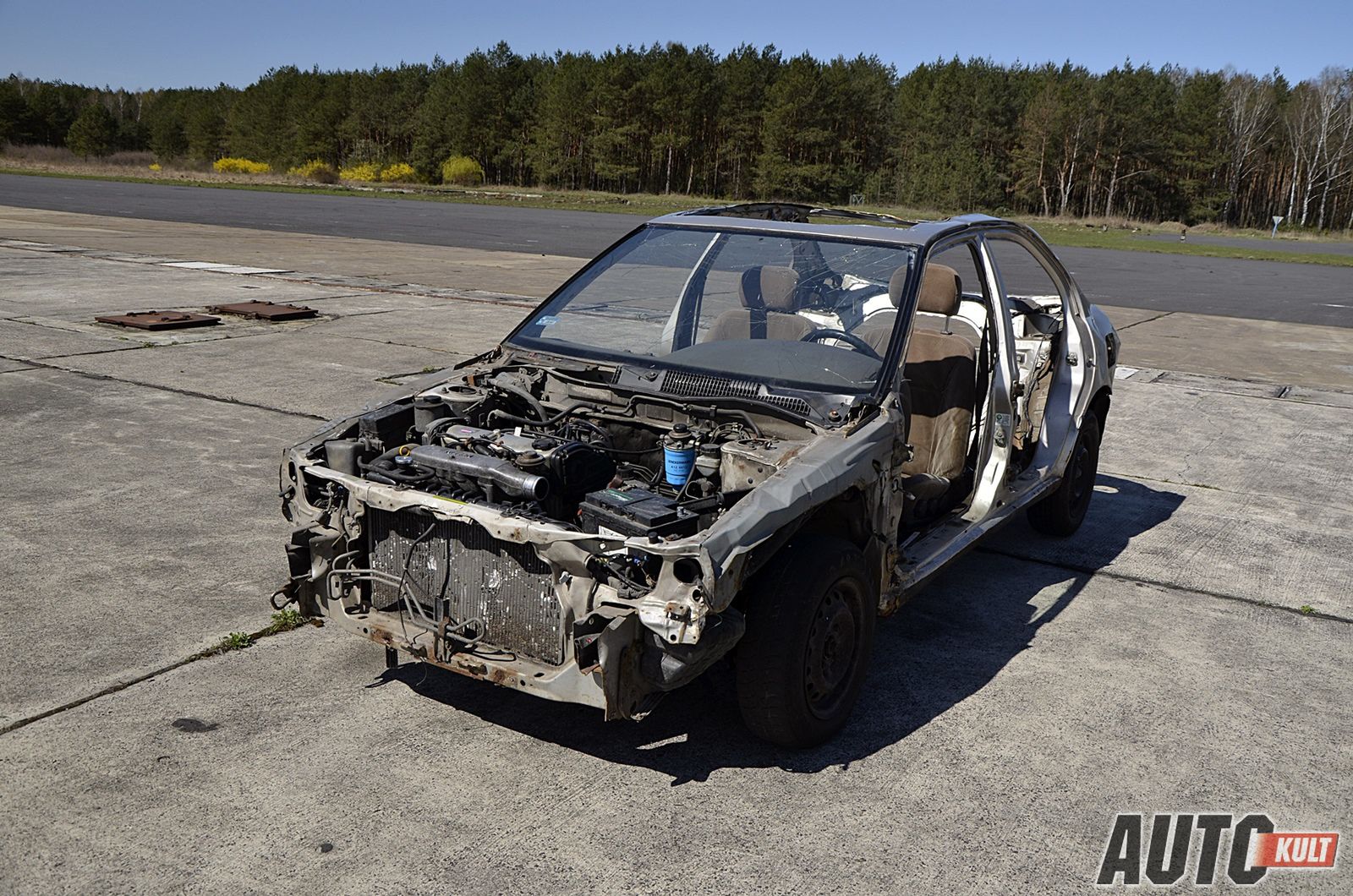 Sprawdzono, czy odchudzone auto lepiej przyspiesza i jeździ