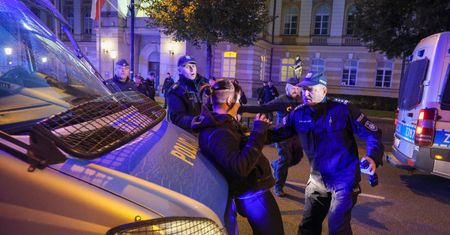 Incydenty pod siedzibą MSZ. Jest komunikat policji